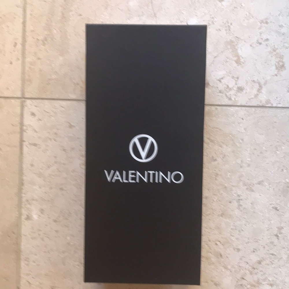 VALENTINO